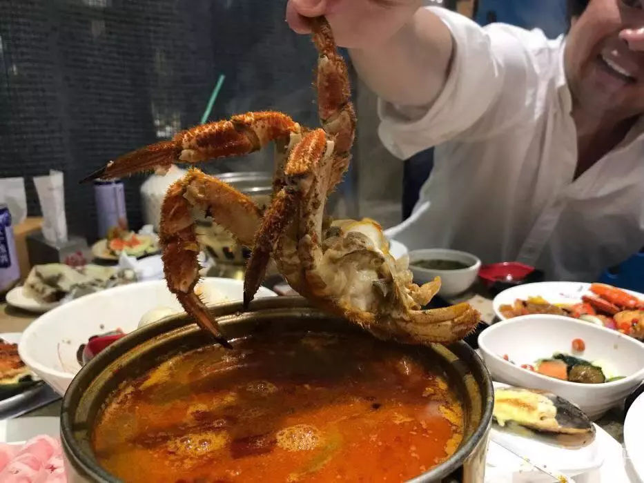 蓝狮在线 | 海鲜+温泉双倍满足，这个年会有点嗨！