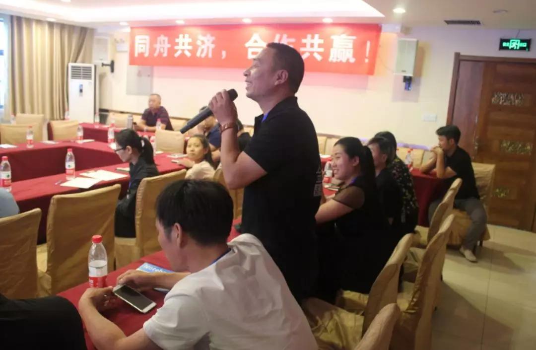 拓路前行，领跑未来：蓝狮在线洛阳新品推介会圆满结束！